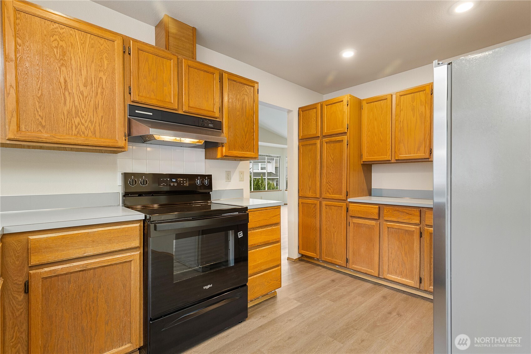 2078 Southeast 8th Drive Renton, WA 98057 - Photo 13 of 37