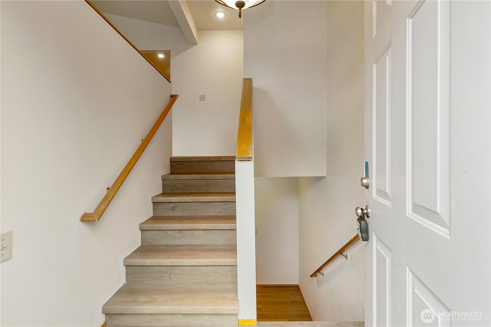 2078 Southeast 8th Drive Renton, WA 98057 - Photo 2 of 37