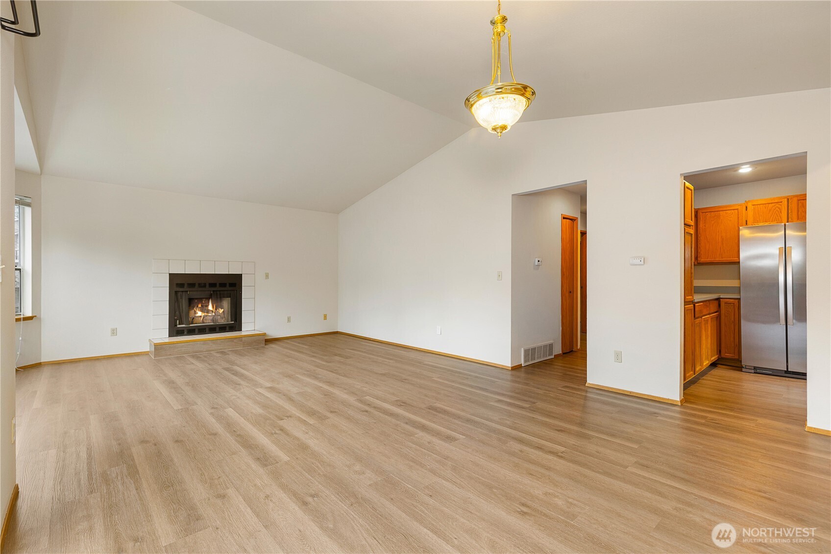 2078 Southeast 8th Drive Renton, WA 98057 - Photo 7 of 37