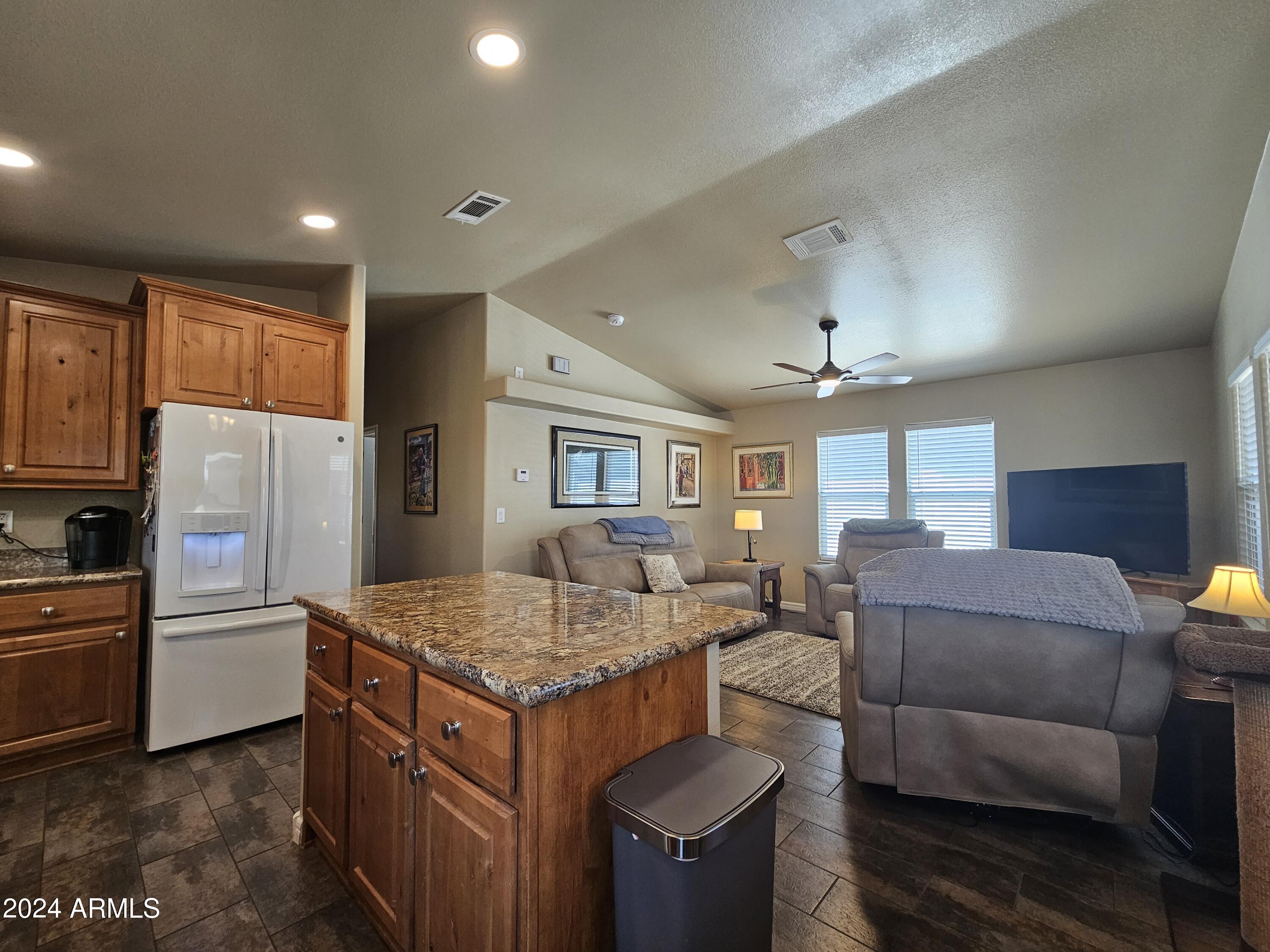 650 North Hawes Road, Unit 2737 Mesa, AZ 85207 - Photo 25 of 56 20240412_110107