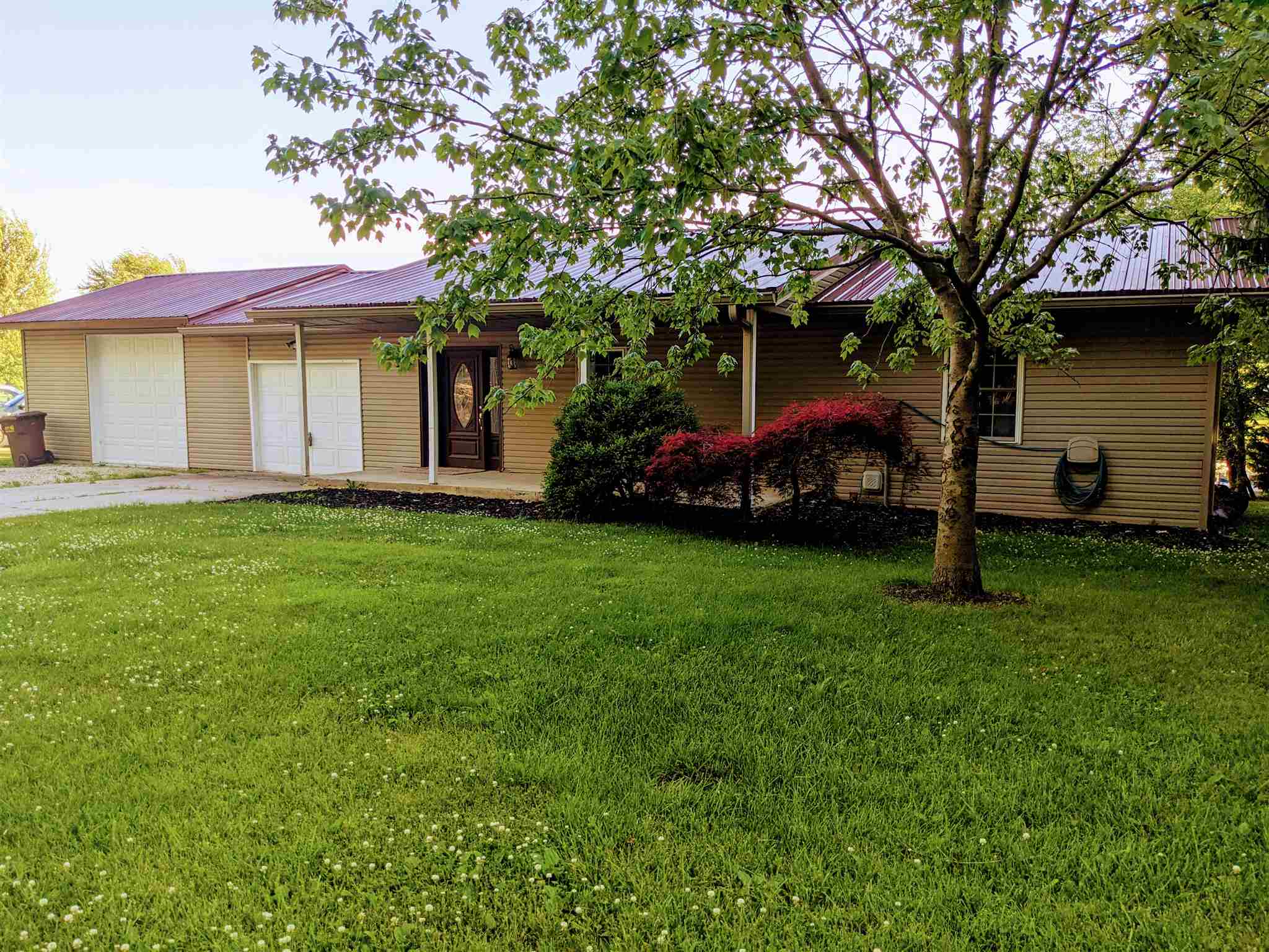 240 East Lake Road Geneva, IN 46740 - Photo 7 of 34 Gallery Image 7