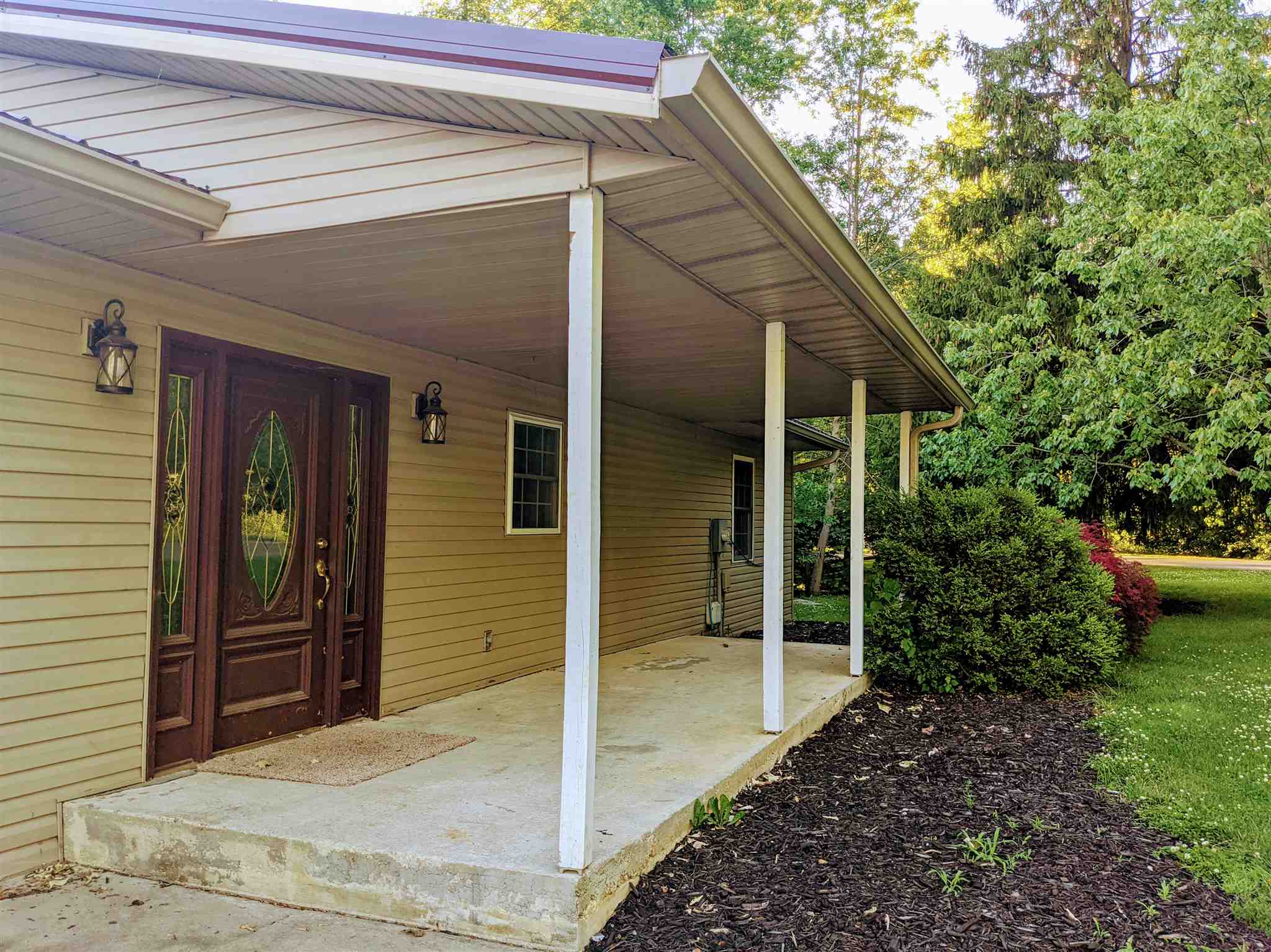 240 East Lake Road Geneva, IN 46740 - Photo 8 of 34 Gallery Image 8