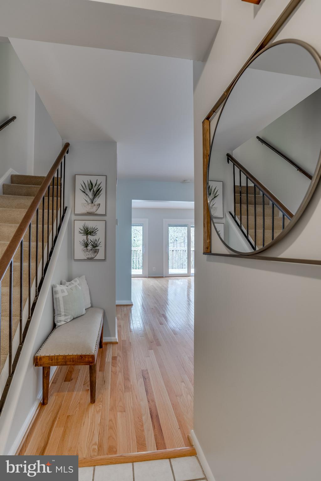 1601 Valencia Way Reston, VA 20190 - Photo 11 of 55 Welcoming entryway