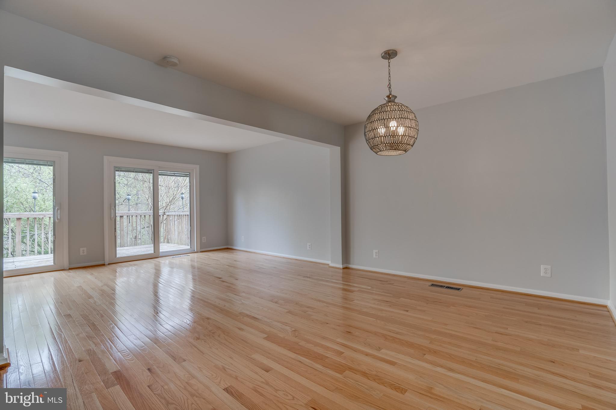 1601 Valencia Way Reston, VA 20190 - Photo 17 of 55 Great space for entertaining!