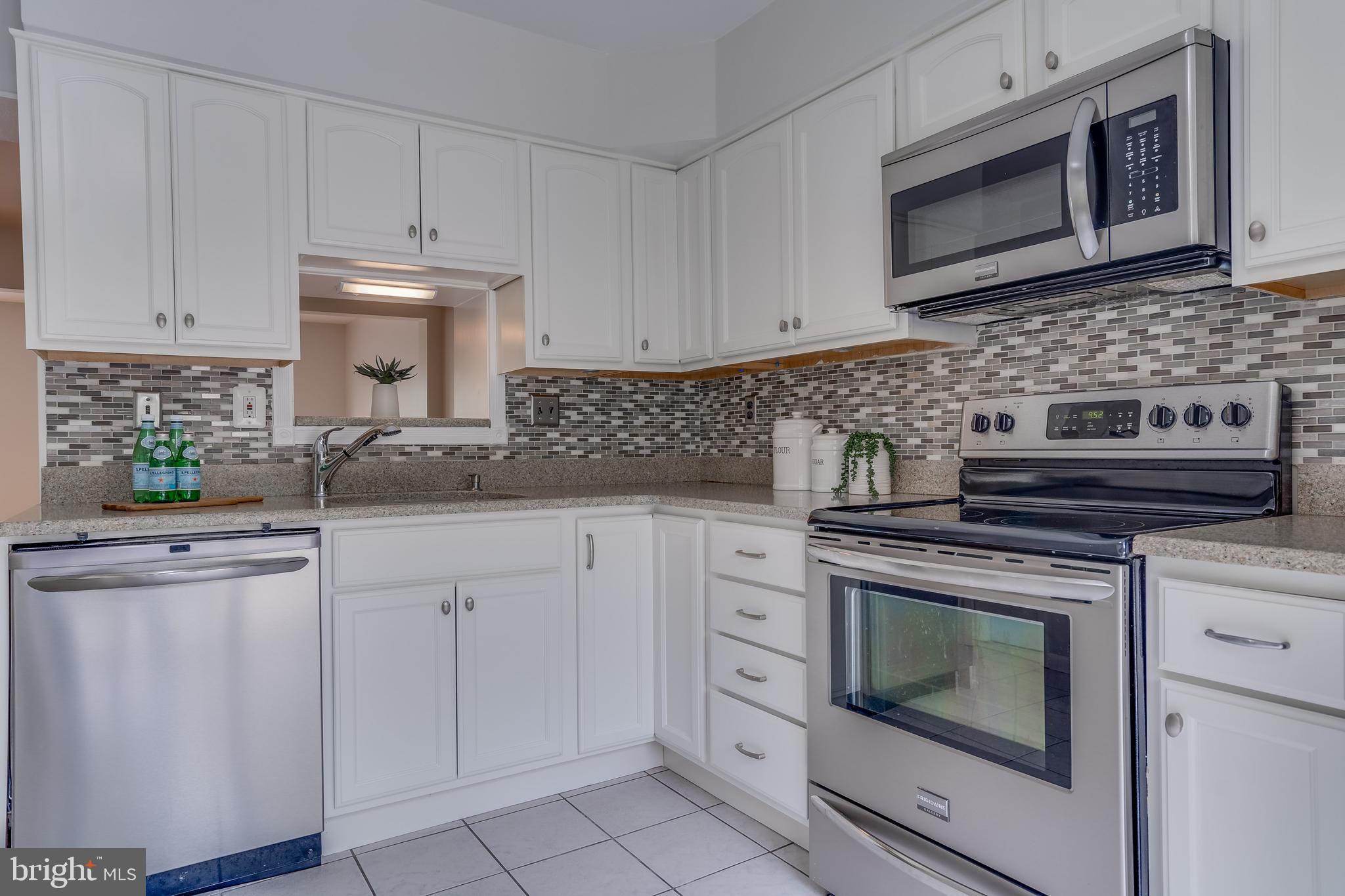 1601 Valencia Way Reston, VA 20190 - Photo 22 of 55