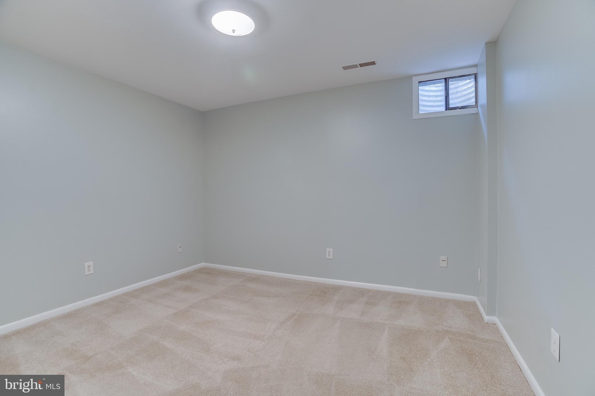 1601 Valencia Way Reston, VA 20190 - Photo 40 of 55 Lower level bonus room! Great for a guest area!