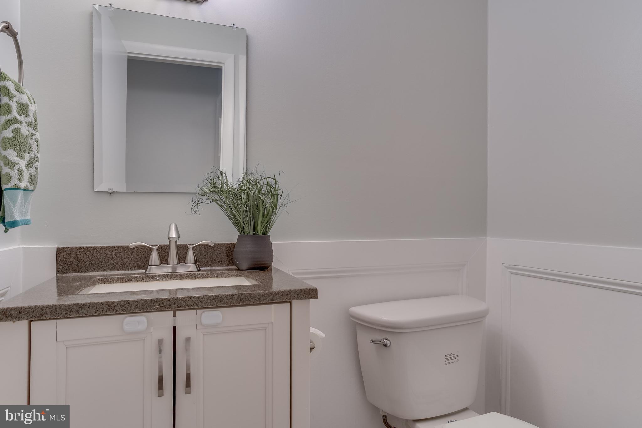 1601 Valencia Way Reston, VA 20190 - Photo 10 of 55 Powder room on main level