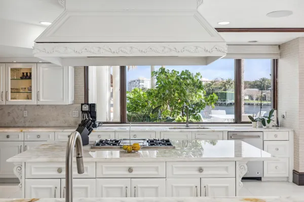 $13,500,000 | 3100 Northeast 46th Street, Lighthouse Point, FL 33064