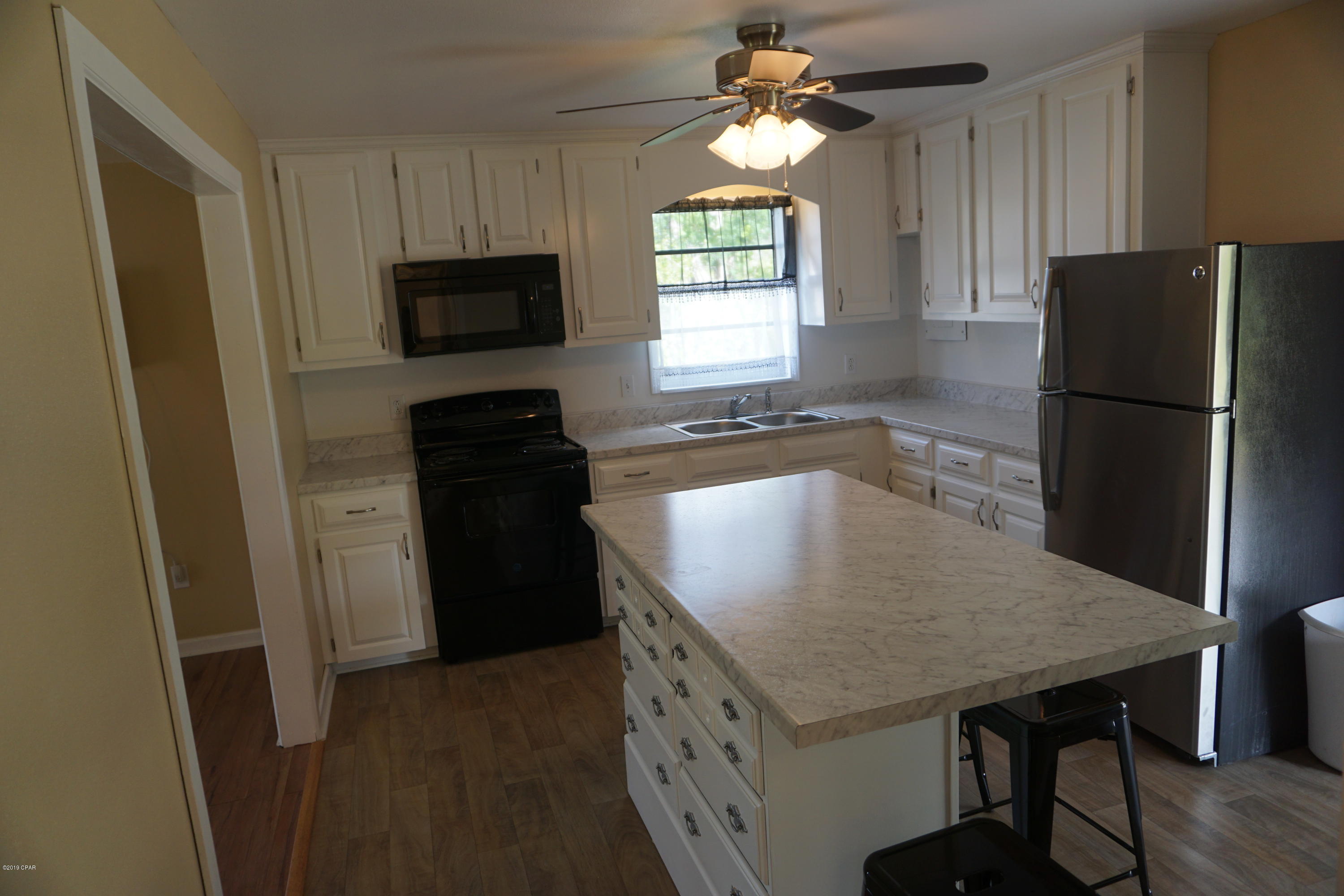 6861 Florida Street Grand Ridge, FL 32442 - Photo 12 of 42 Gallery Image 12