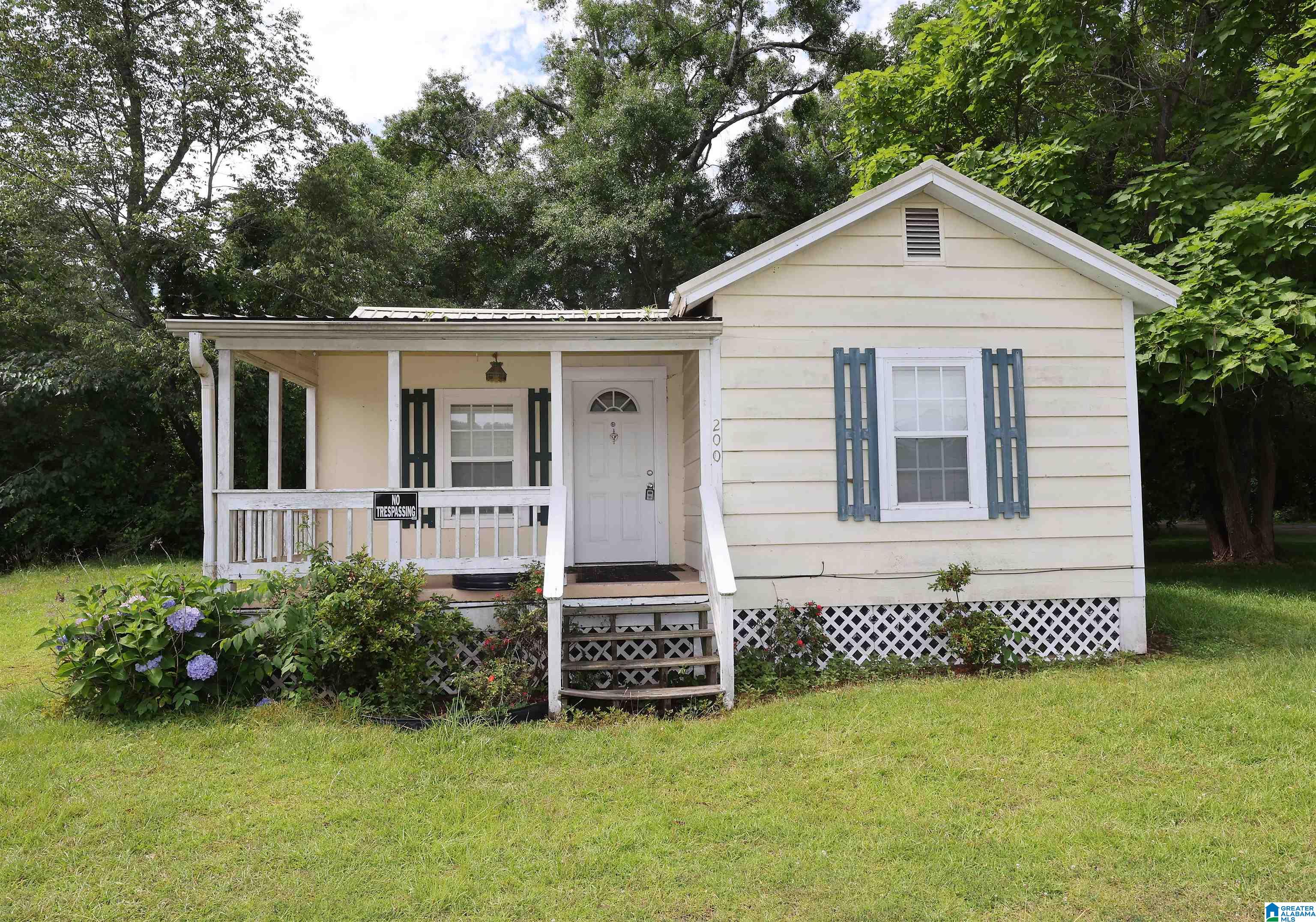 200 Greenleaf Street Southwest Jacksonville, AL 36265 - Photo 1 of 20