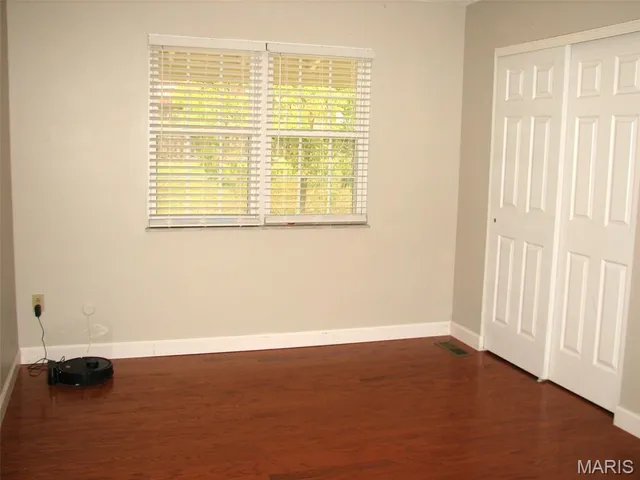 $2,100 | 964 Claygate Court, Manchester, MO 63021