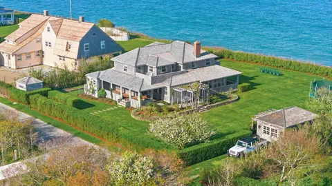 $12,500,000 | 59 Baxter Road, Nantucket, MA 02554