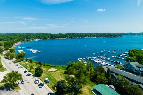$689,000 | 465 Chasefield Drive, Williams Bay, WI 53191