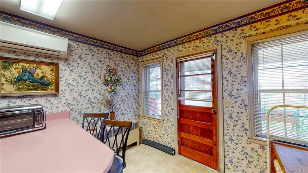 328 Emma Road Asheville, NC 28806 - Photo 10 of 42 Gallery Image 10