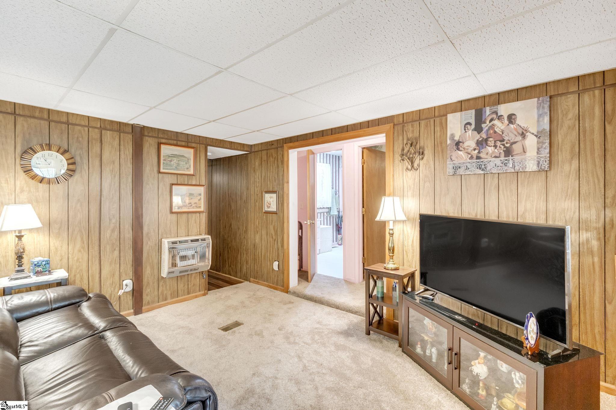 130 State Rd S-44-651 Jonesville, SC 29353 - Photo 3 of 31 Gallery Image 3