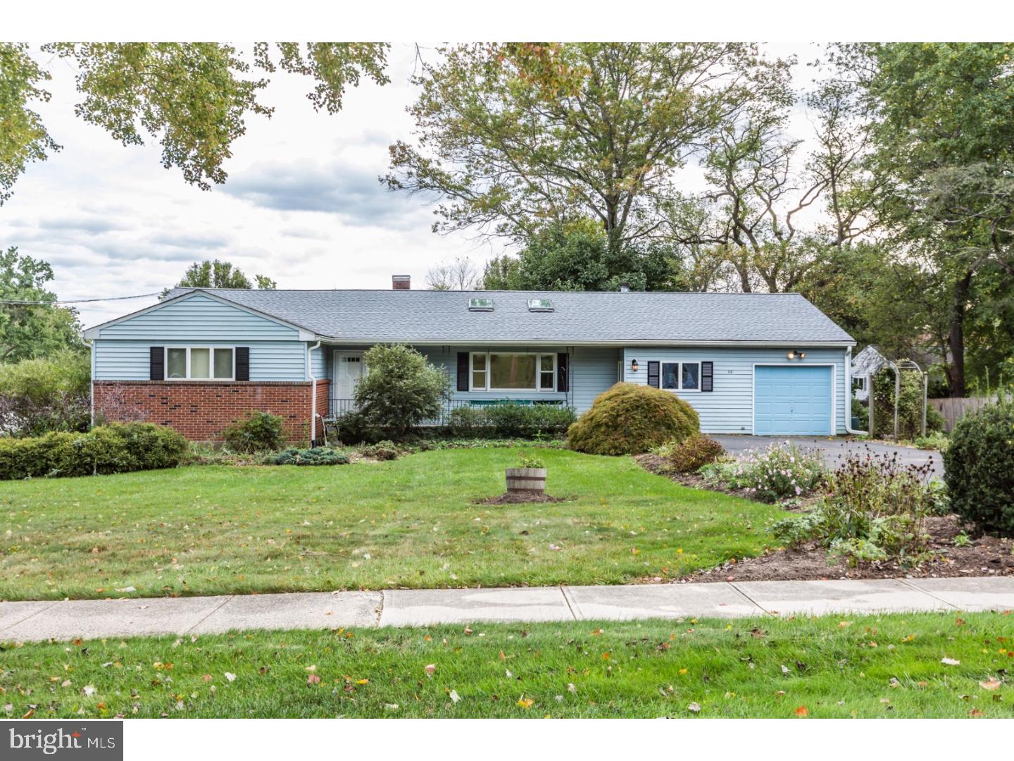 29 Upper Ferry Road Ewing, NJ 08628 - Photo 1 of 25