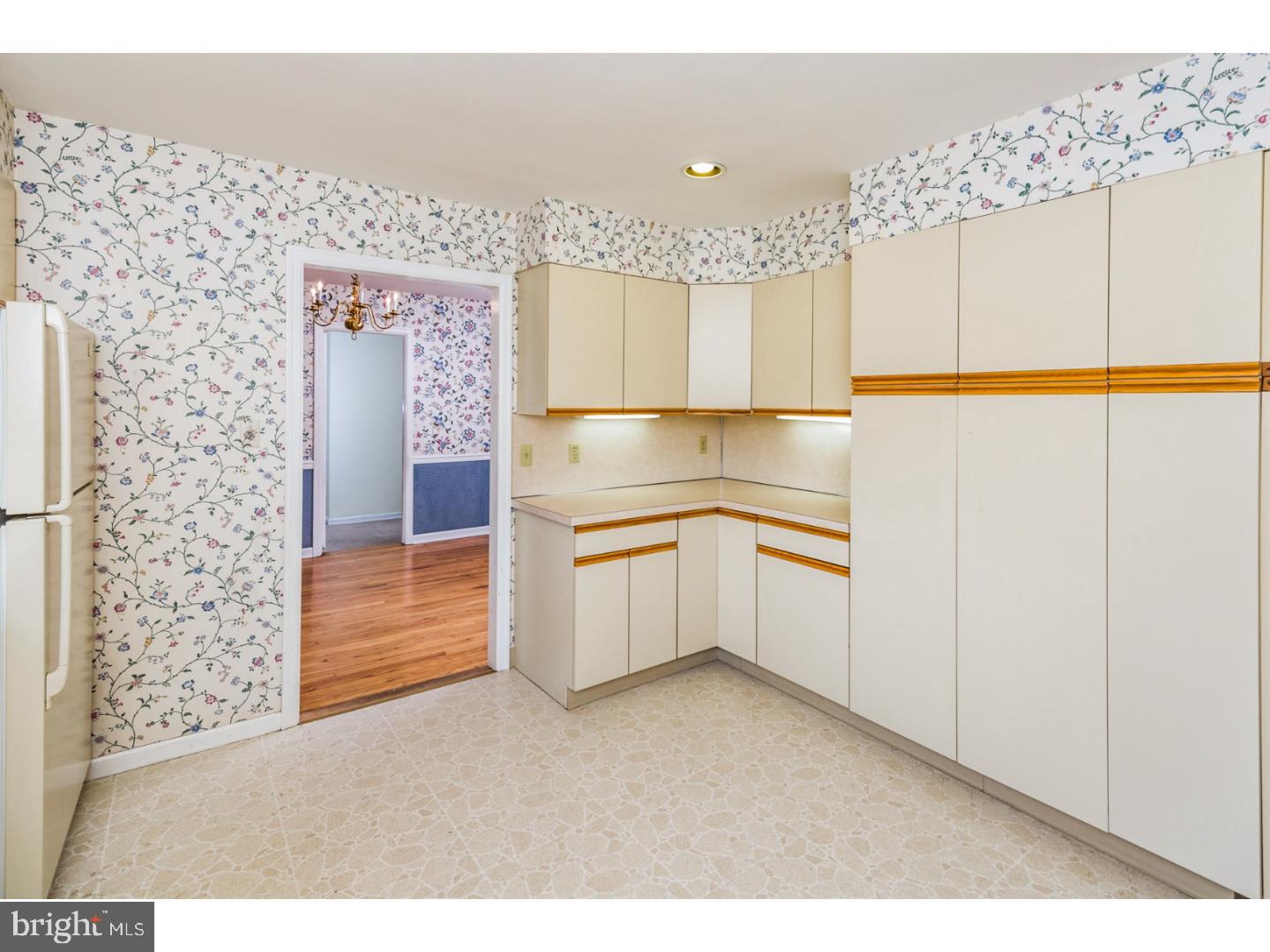 29 Upper Ferry Road Ewing, NJ 08628 - Photo 9 of 25