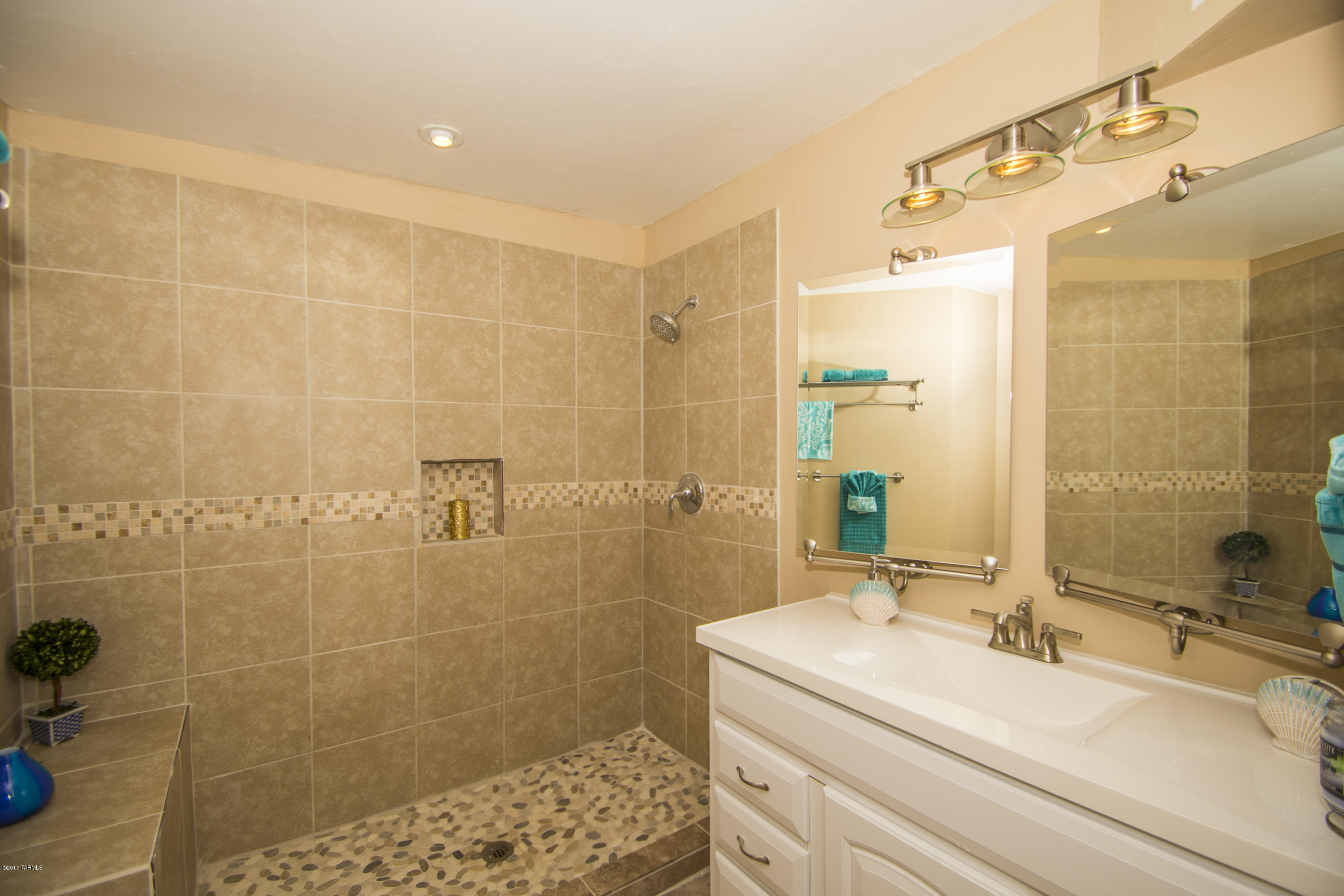 3350 East Silverlake Road Tucson, AZ 85713 - Photo 16 of 27 Gallery Image 16