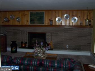 302 Welsh Road Ambler, PA 19002 - Photo 9 of 12 Family Room