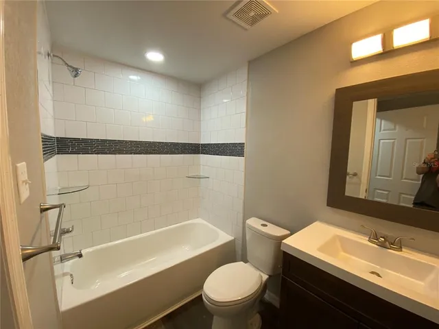 $1,875 | 4609 5th Street, Zephyrhills, FL 33542