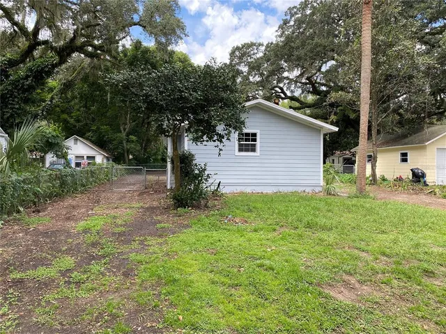 $1,875 | 4609 5th Street, Zephyrhills, FL 33542