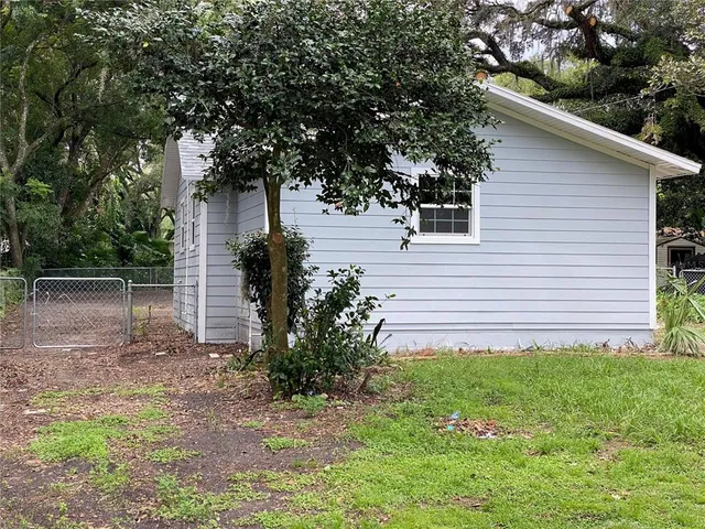 $1,875 | 4609 5th Street, Zephyrhills, FL 33542