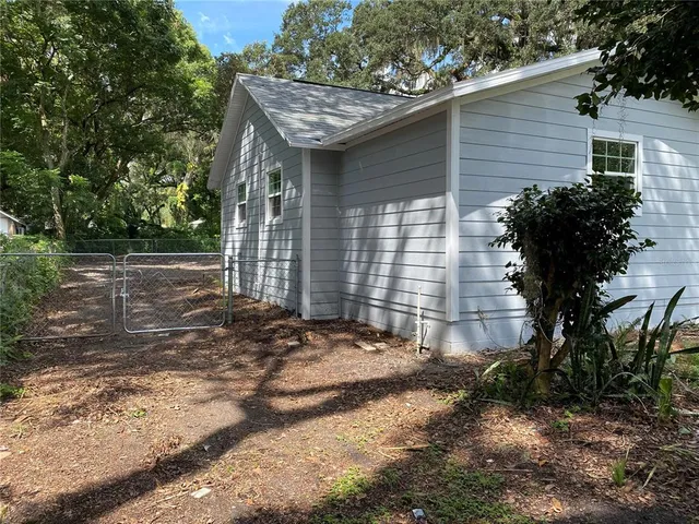 $1,875 | 4609 5th Street, Zephyrhills, FL 33542