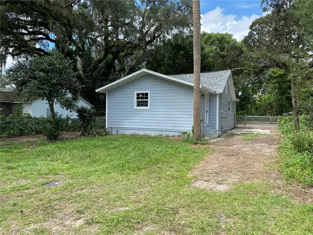 $1,875 | 4609 5th Street, Zephyrhills, FL 33542