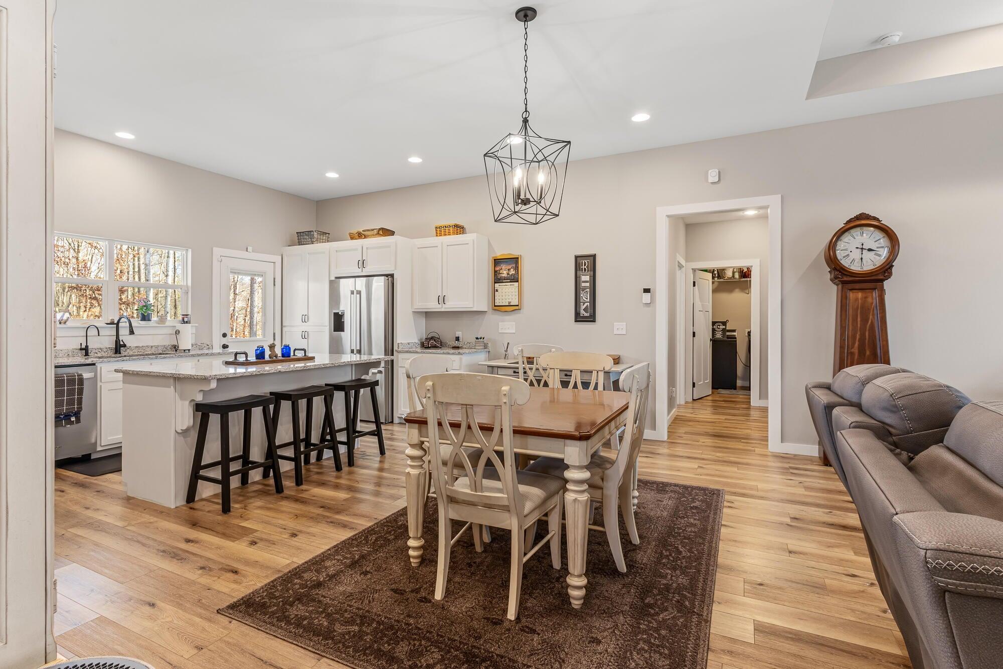 100 Shadows Lawn Drive Athens, TN 37303 - Photo 15 of 32 20260115021430168085000000-o