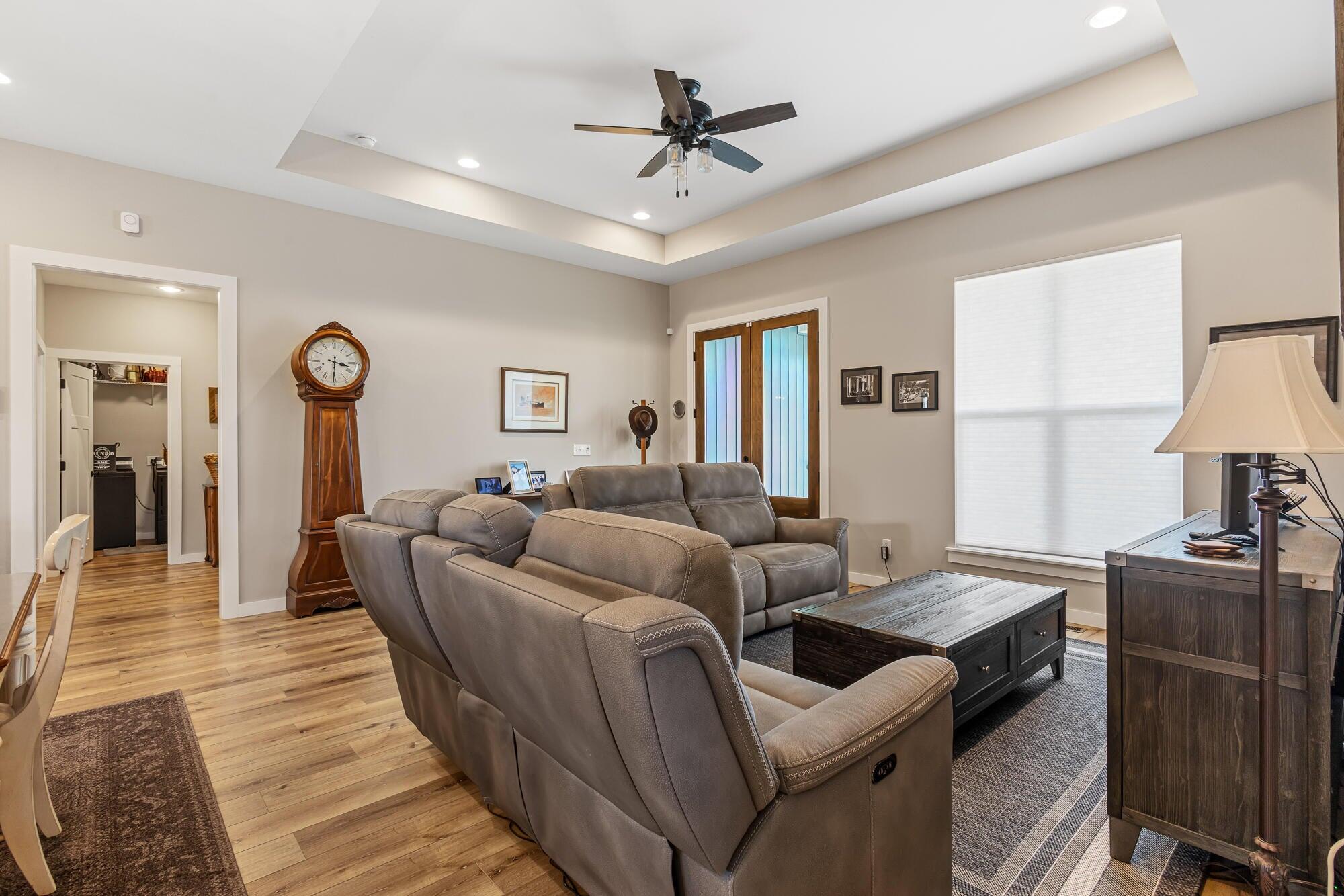 100 Shadows Lawn Drive Athens, TN 37303 - Photo 16 of 32 20260115021430800515000000-o