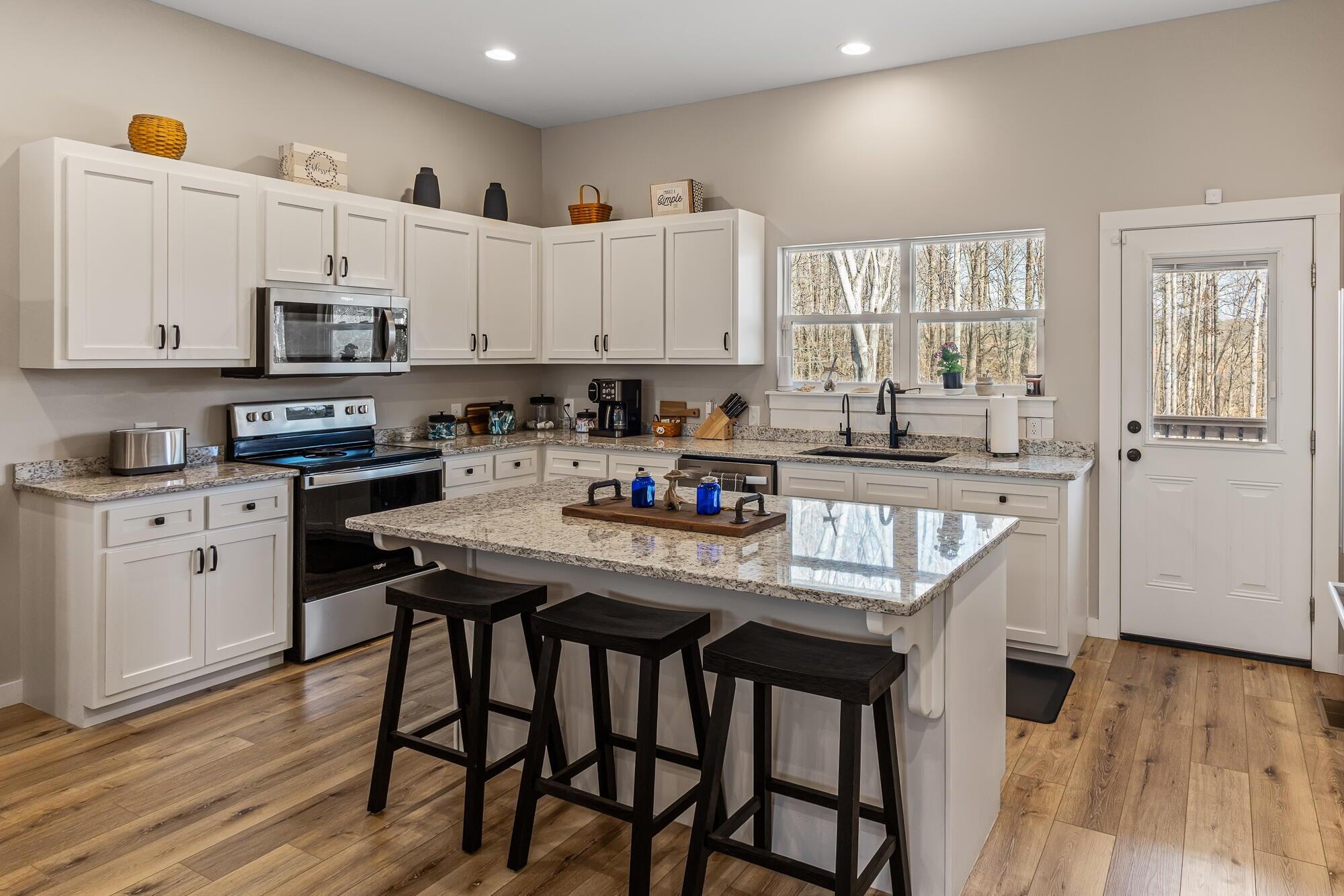 100 Shadows Lawn Drive Athens, TN 37303 - Photo 29 of 32 20260115021432165264000000-o