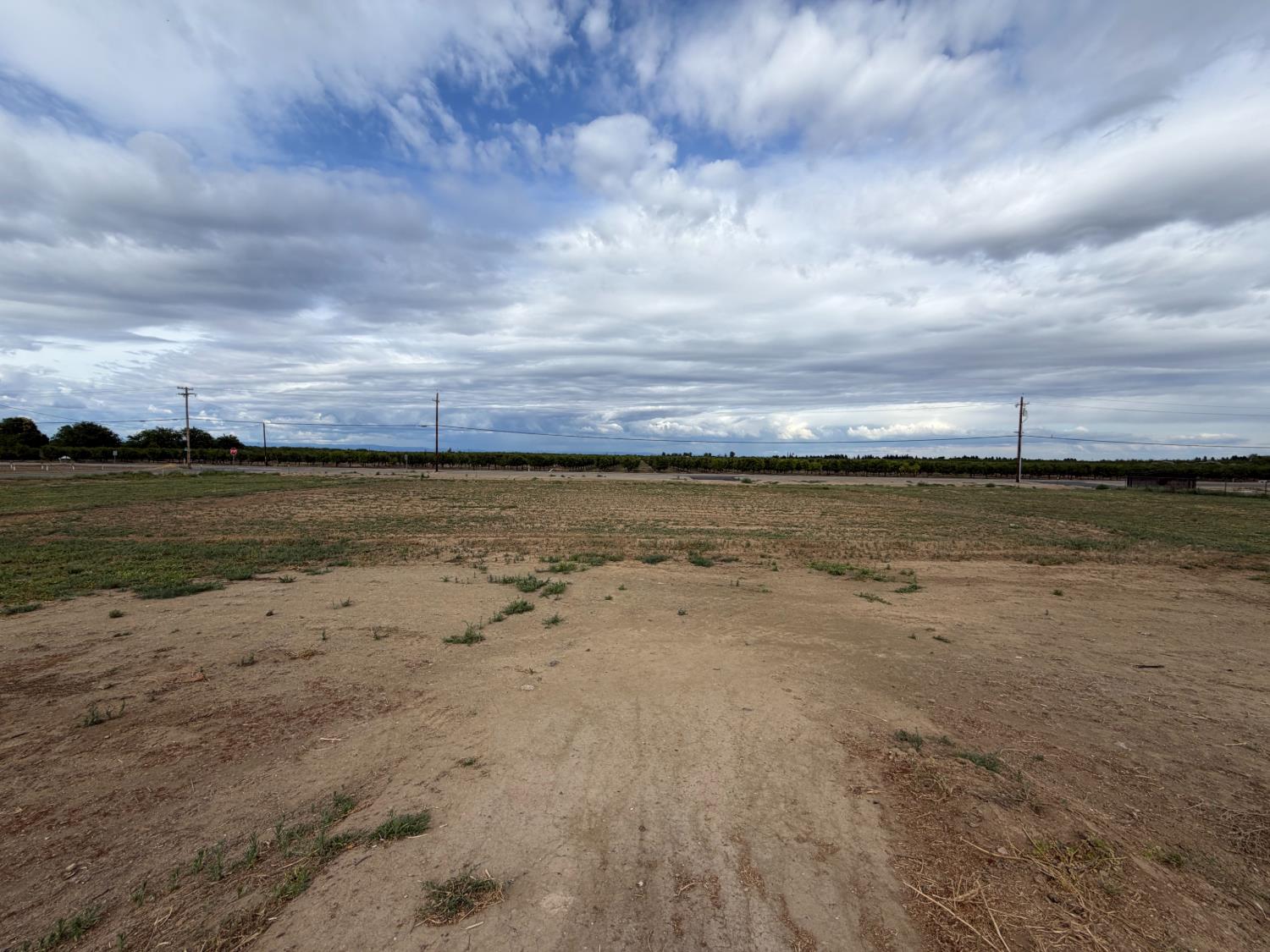 4030 Markley Road Yuba City, CA 95993 - Photo 5 of 11 a view of an ocean beach