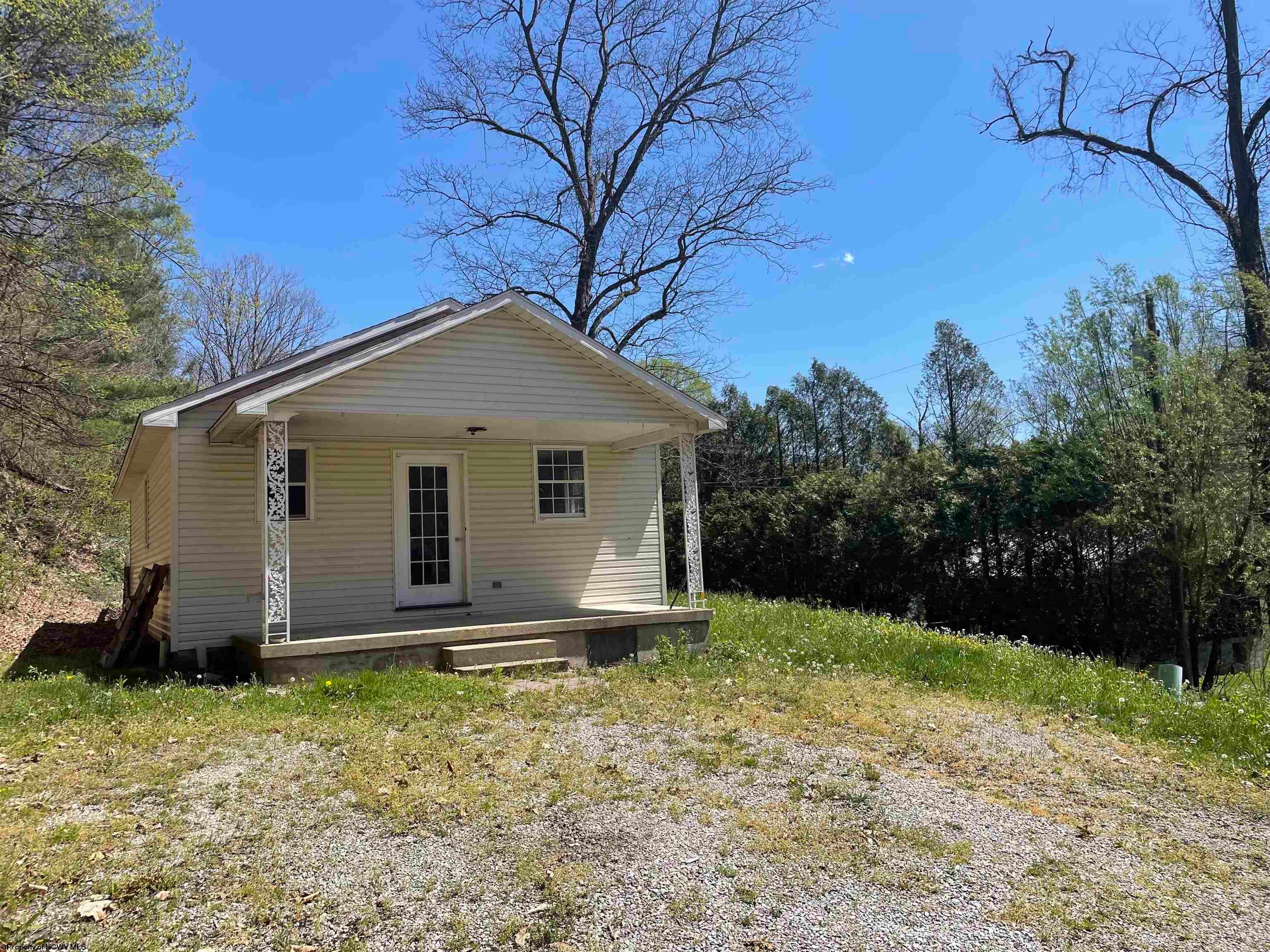 1914 Georgetown Road Elkins, WV 26241 - Photo 1 of 17 Gallery Image 1