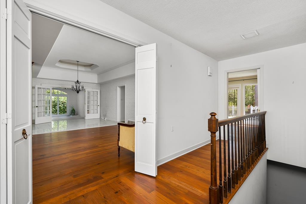 114 Overbrook Road Greenwood, SC 29649 - Photo 6 of 51