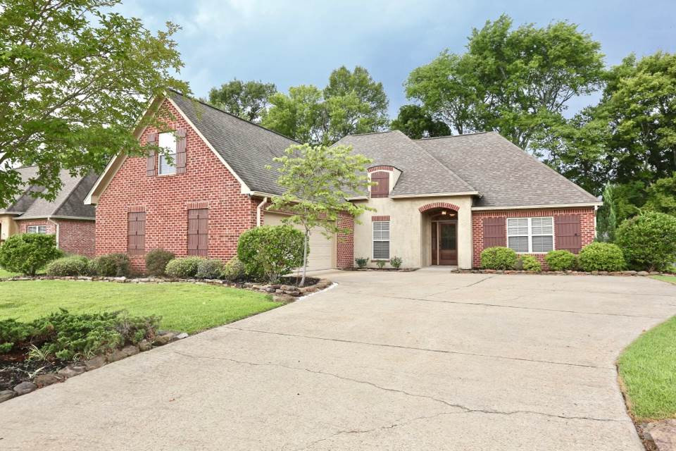 445 Ash Tree Lane Madison, MS 39110 - Photo 1 of 33 Photo 1