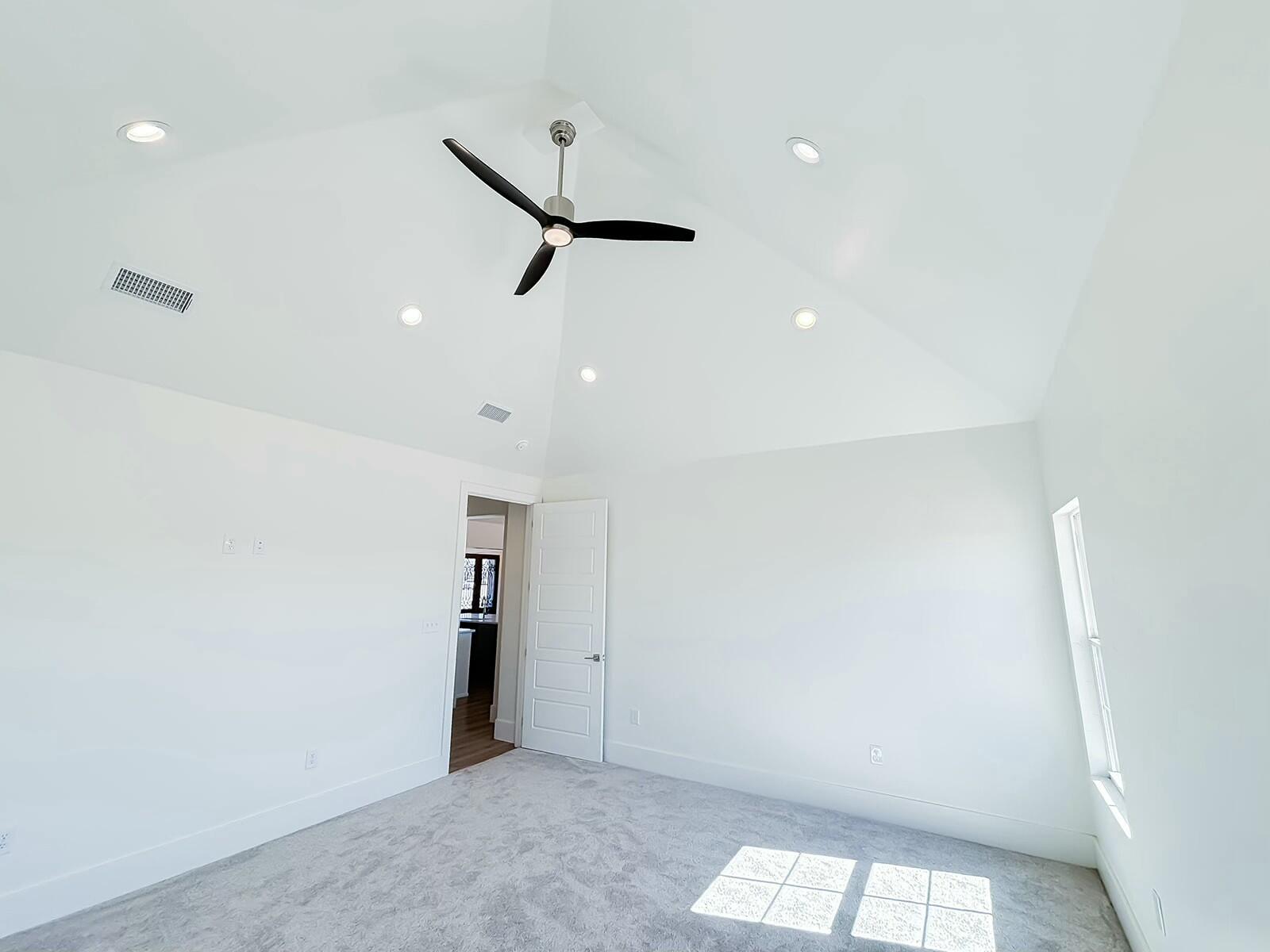 7211 West 12th Street Plainview, TX 79072 - Photo 25 of 48 a view of an empty room with a window