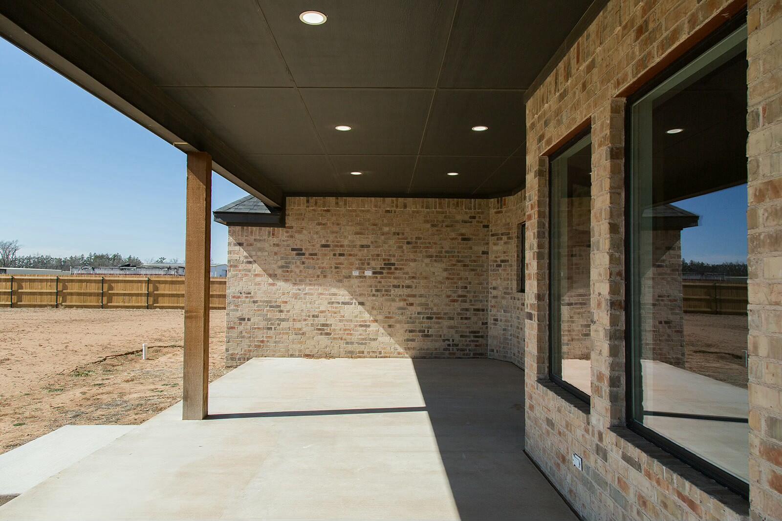 7211 West 12th Street Plainview, TX 79072 - Photo 42 of 48 a view of a hallway