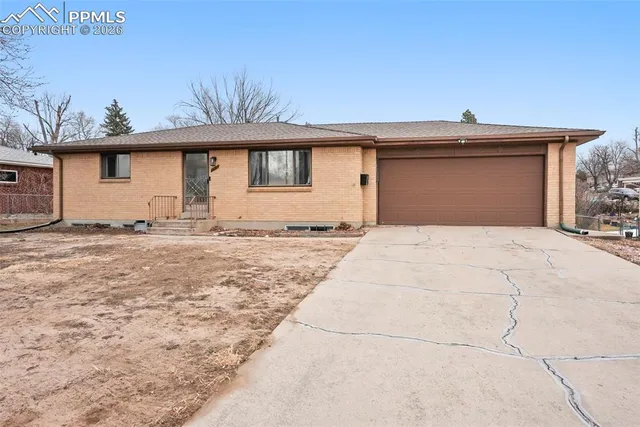 $349,900 | 155 South Brentwood Drive, Colorado Springs, CO 80910