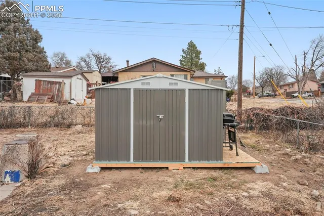 $349,900 | 155 South Brentwood Drive, Colorado Springs, CO 80910