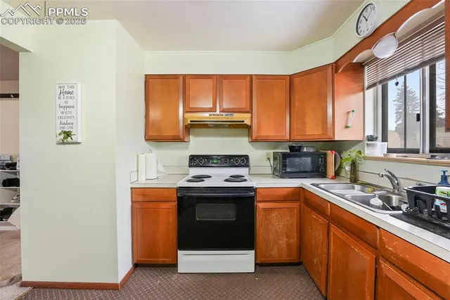 $349,900 | 155 South Brentwood Drive, Colorado Springs, CO 80910