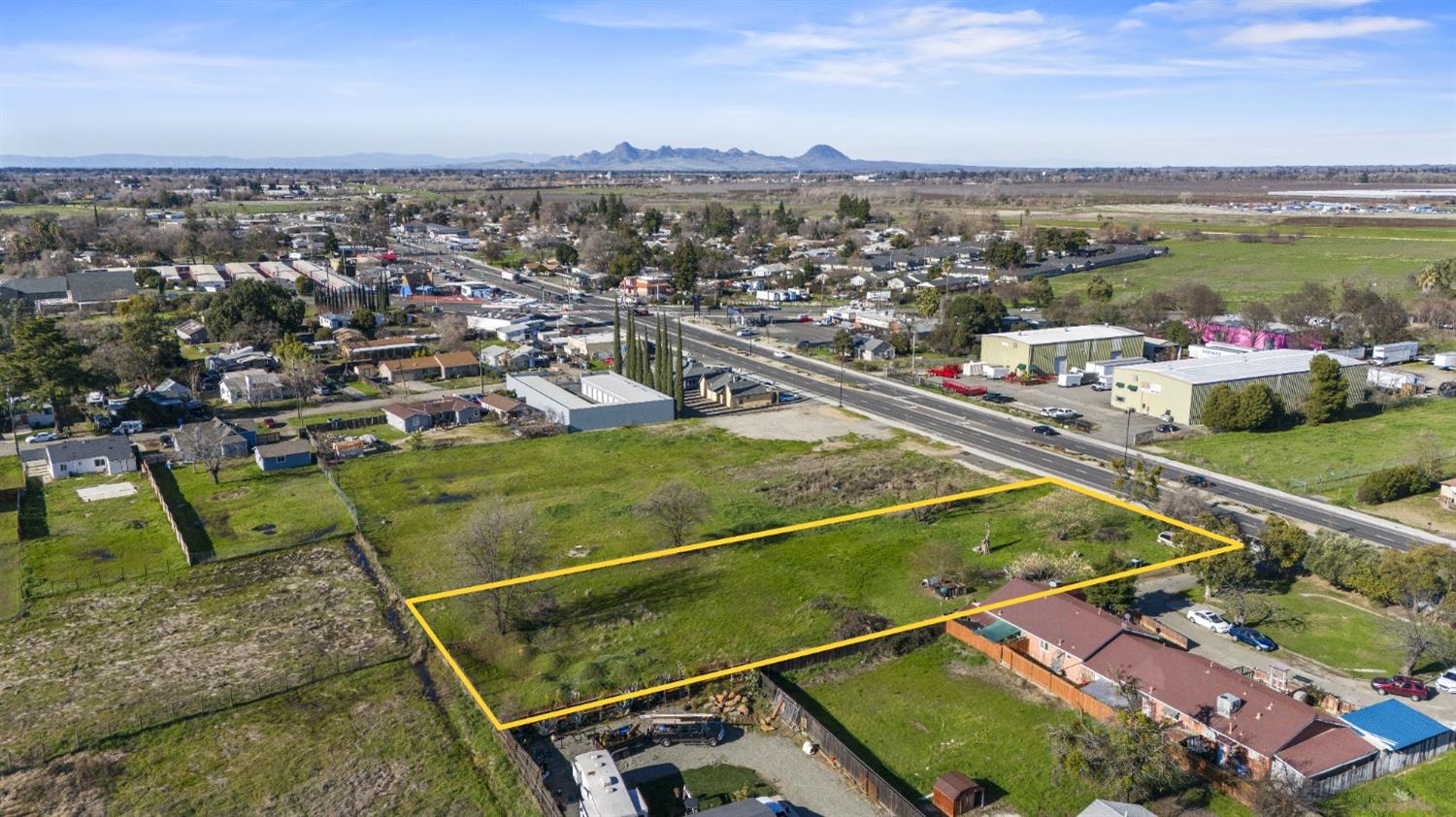 1736 North Beale Road Marysville, CA 95901 - Photo 5 of 12