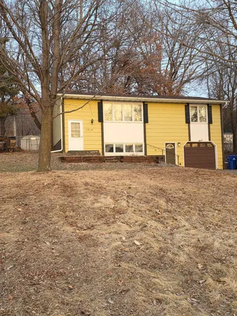 $284,900 | 1512 Point Douglas Road South, St. Paul, MN 55119