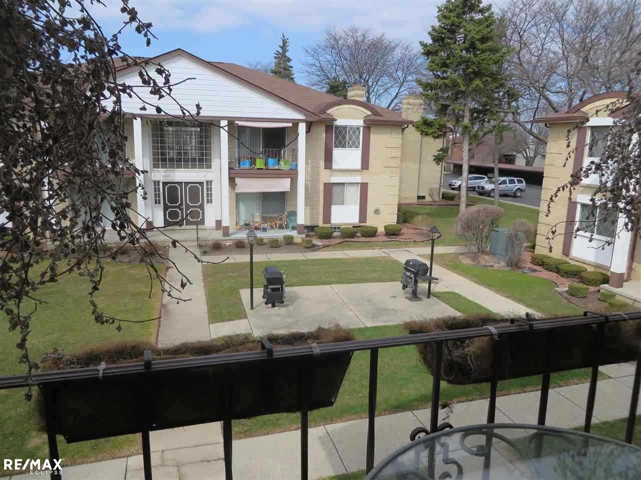 29313 Hayes Road Warren, MI 48088 - Photo 1 of 17