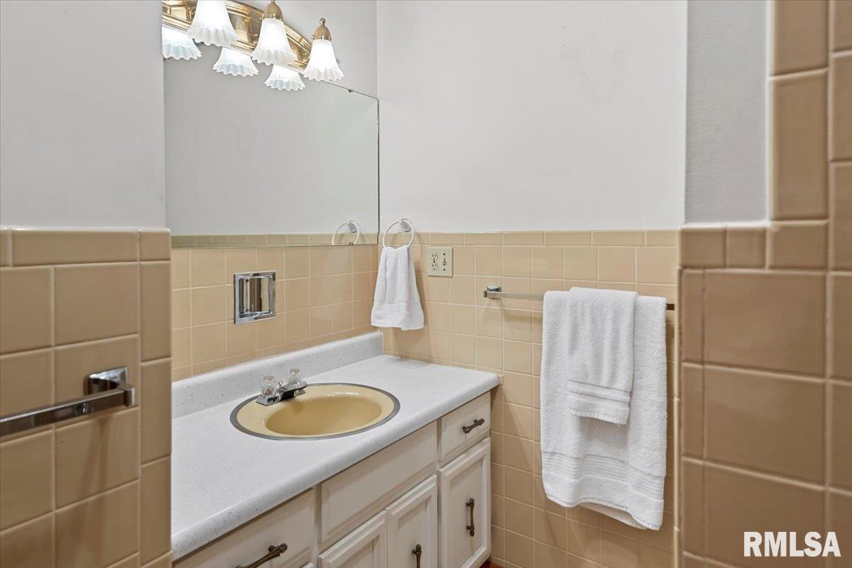 542 Sattley Street Rochester, IL 62563 - Photo 14 of 35