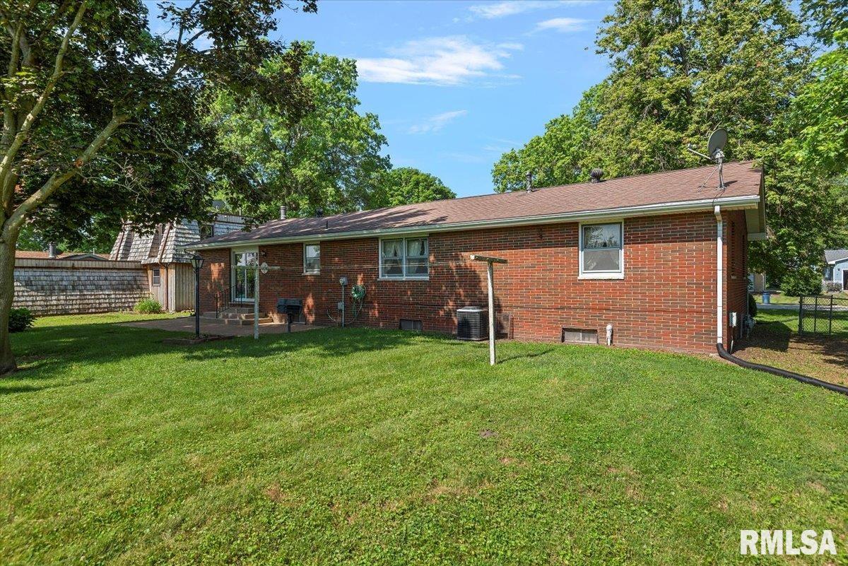 542 Sattley Street Rochester, IL 62563 - Photo 32 of 35