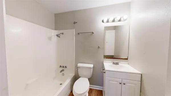 $725 | 500 Foch Street, Unit 14, Bryan, TX 77801