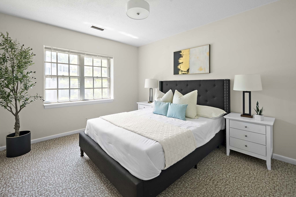 136 Lake Shore Road, Unit 4 Boston, MA 02135 - Photo 7 of 10