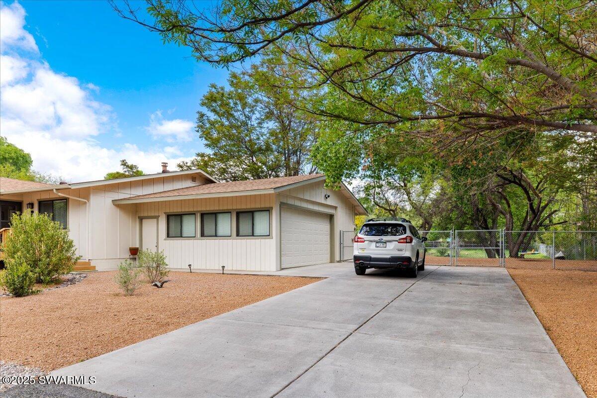 3967 East Beaver Vista Road Rimrock, AZ 86335 - Photo 2 of 35 02-Front