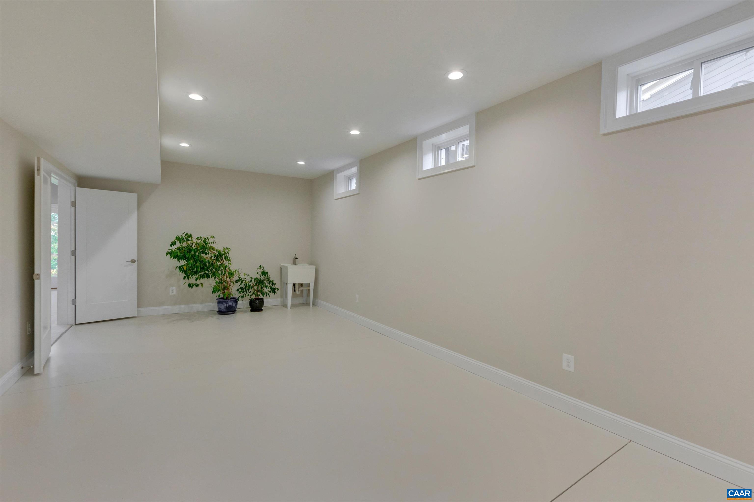 2519 Huntington Road Charlottesville, VA 22901 - Photo 42 of 47 a view of an empty room