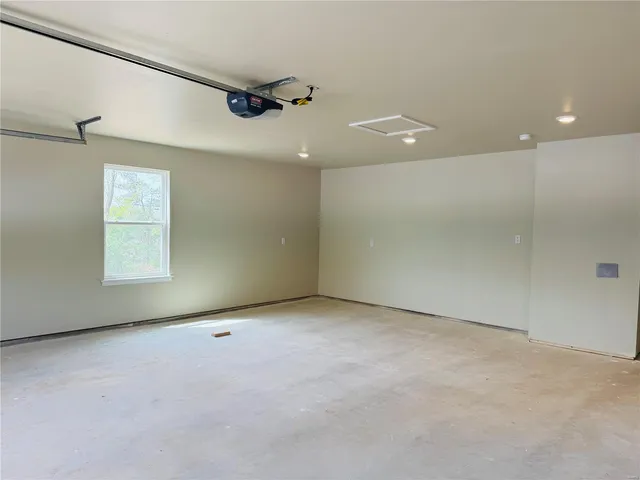 $319,000 | 455 Breckenridge Drive, Hannibal, MO 63401